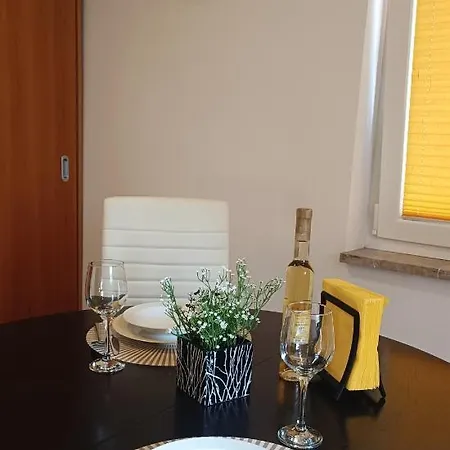 Tantadruj Apartment *